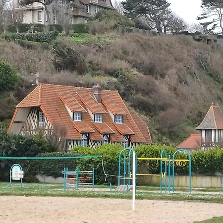 A 2 Pas De La * Hautot-sur-Mer